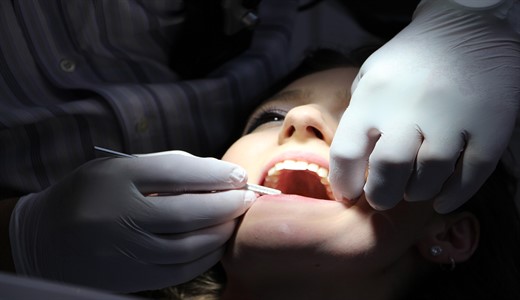 Можно ли удалять зуб во время беременности