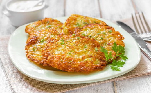 Драники из картофеля с зеленью