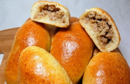 Пирожки в духовке с мясом и сыром