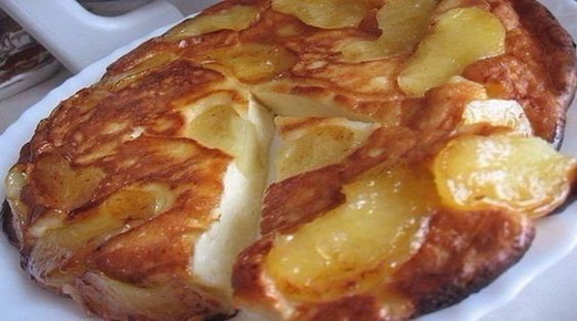 Творожная шарлотка с яблоками