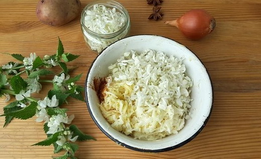 Салат из яснотки