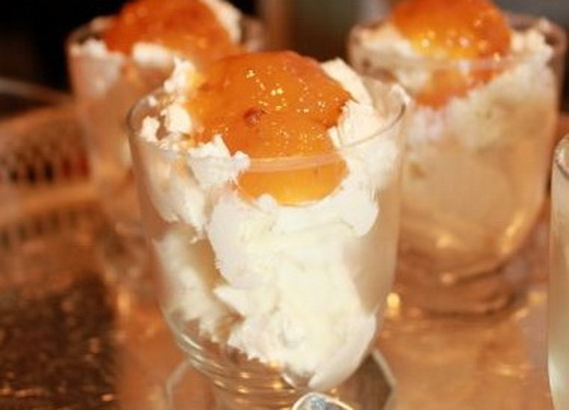 Мороженное с морошкой