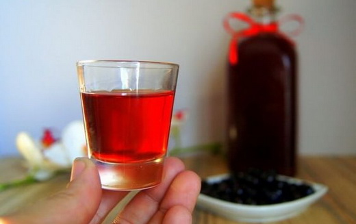 Настой из ягод можжевельника