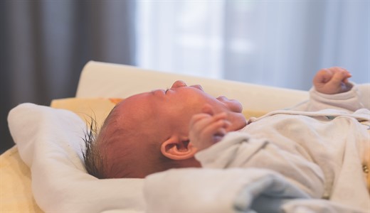 Лечение запора у новорожденных
