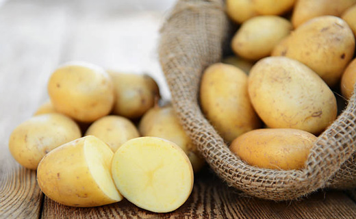 свежий картофель